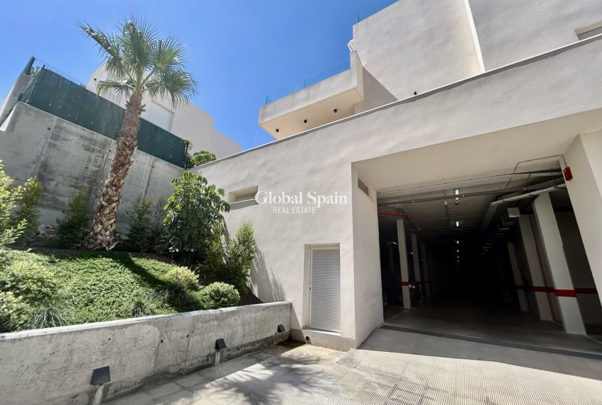Wederverkoop - APPARTEMENT -
LA FINCA GOLF - Inland