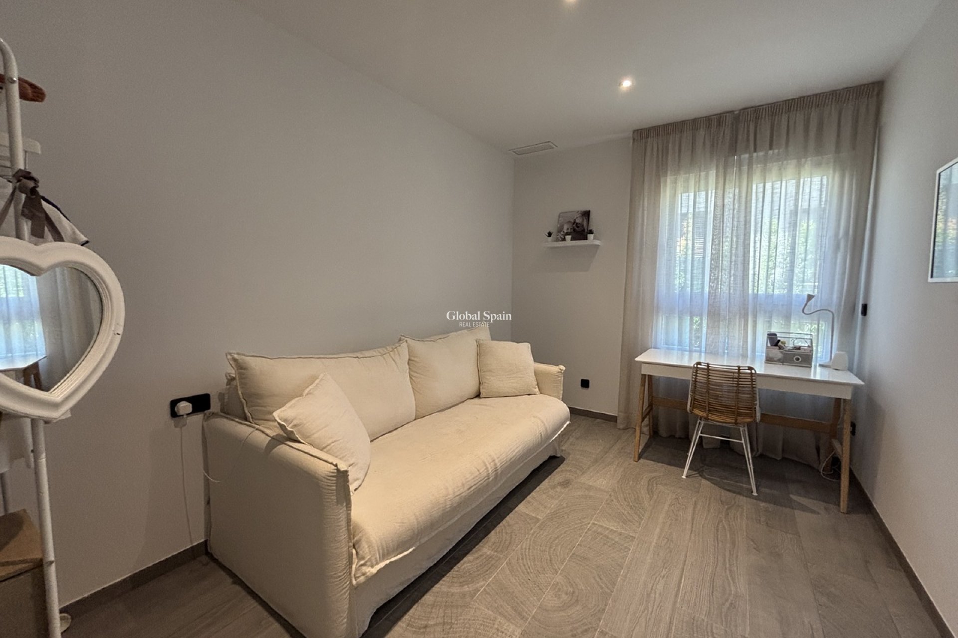 Wederverkoop - APPARTEMENT -
LA FINCA GOLF - Inland