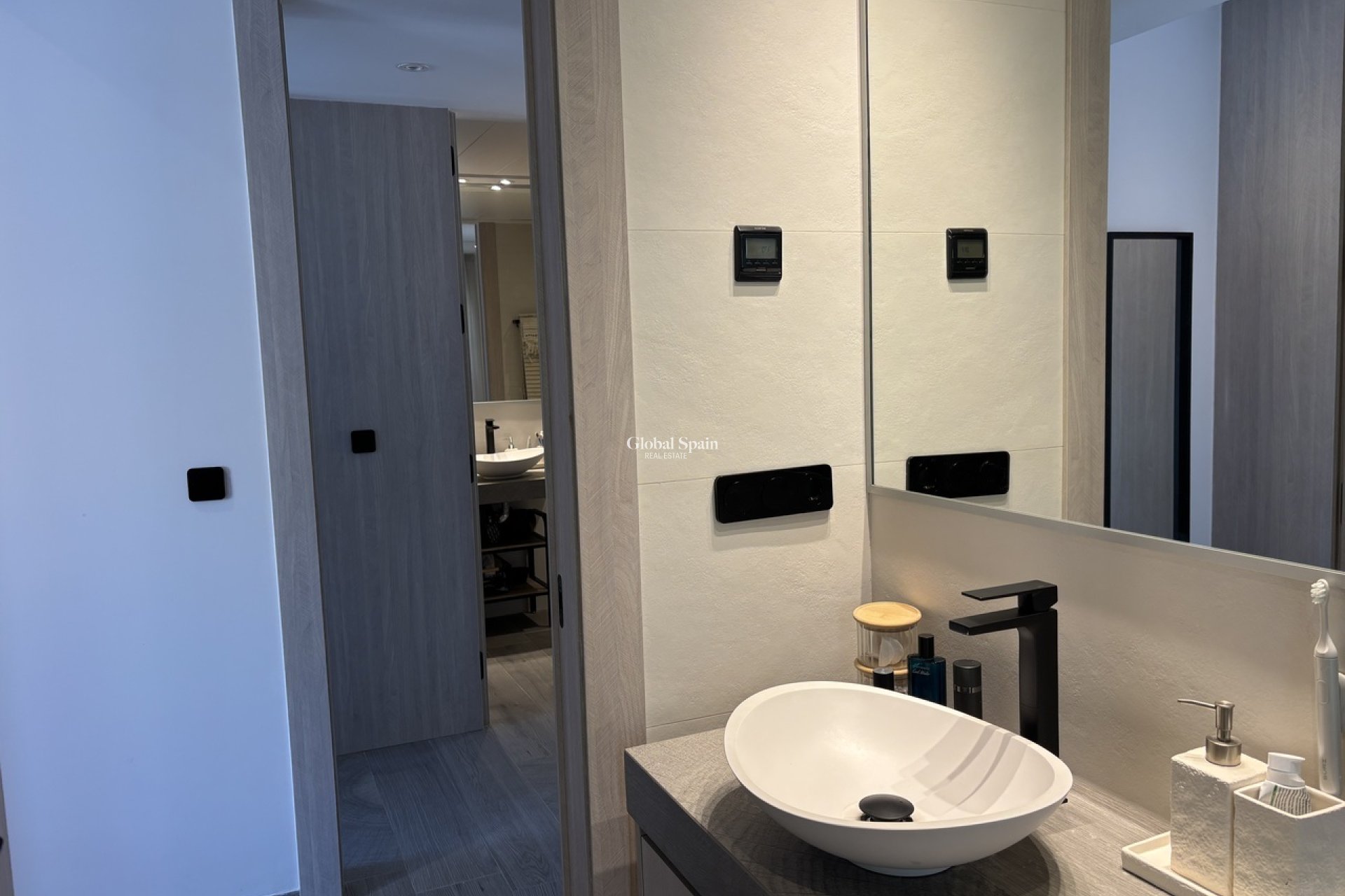 Wederverkoop - APPARTEMENT -
LA FINCA GOLF - Inland