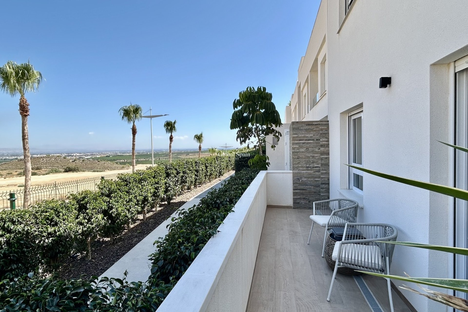 Wederverkoop - APPARTEMENT -
LA FINCA GOLF - Inland