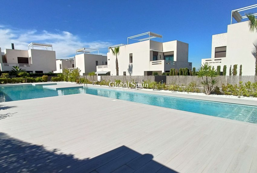 Wederverkoop - APPARTEMENT -
LA FINCA GOLF - La Finca Golf and Spa Resort