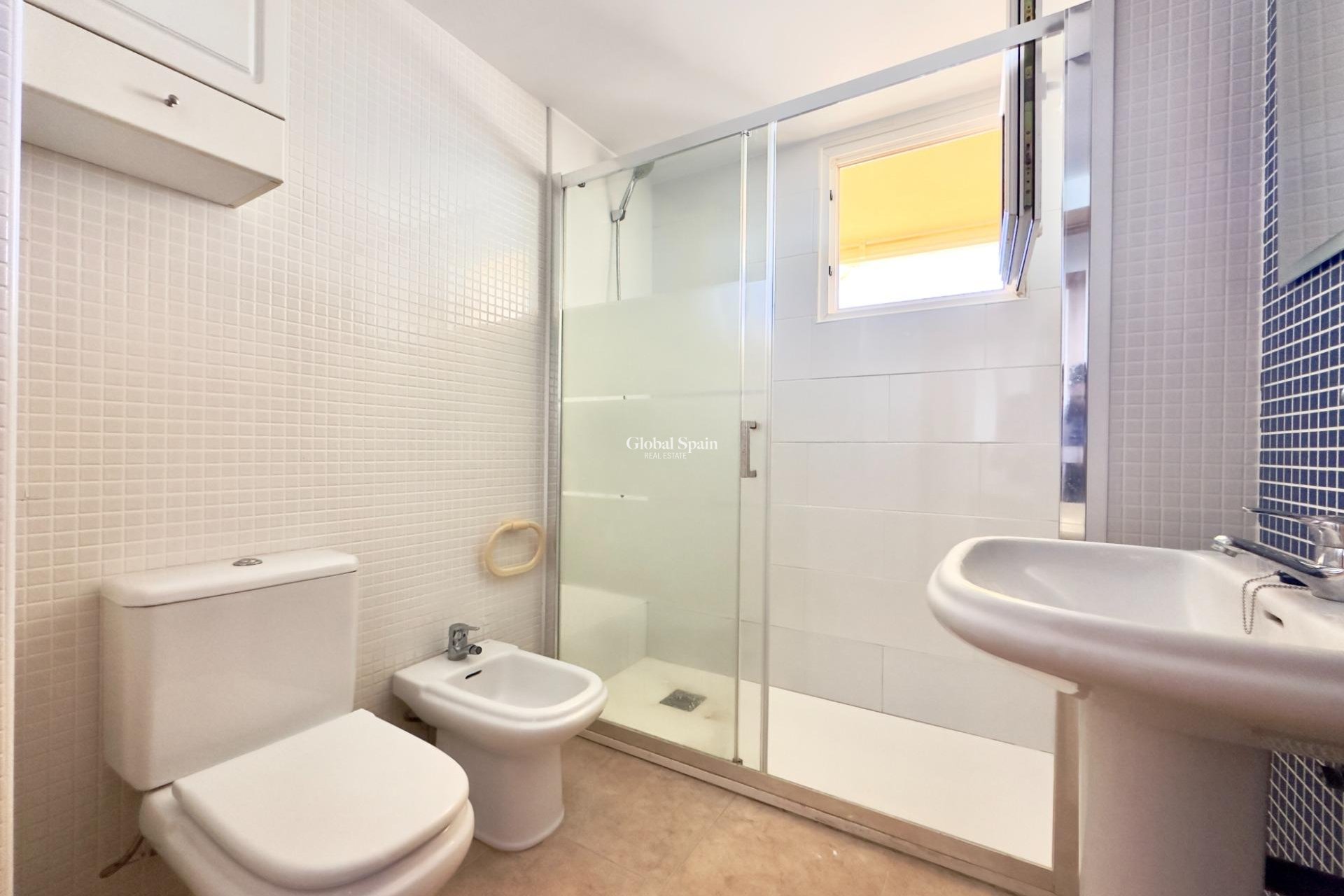 Wederverkoop - APPARTEMENT -
LA MANGA DEL MAR MENOR - Playa del Esparto-Veneziola