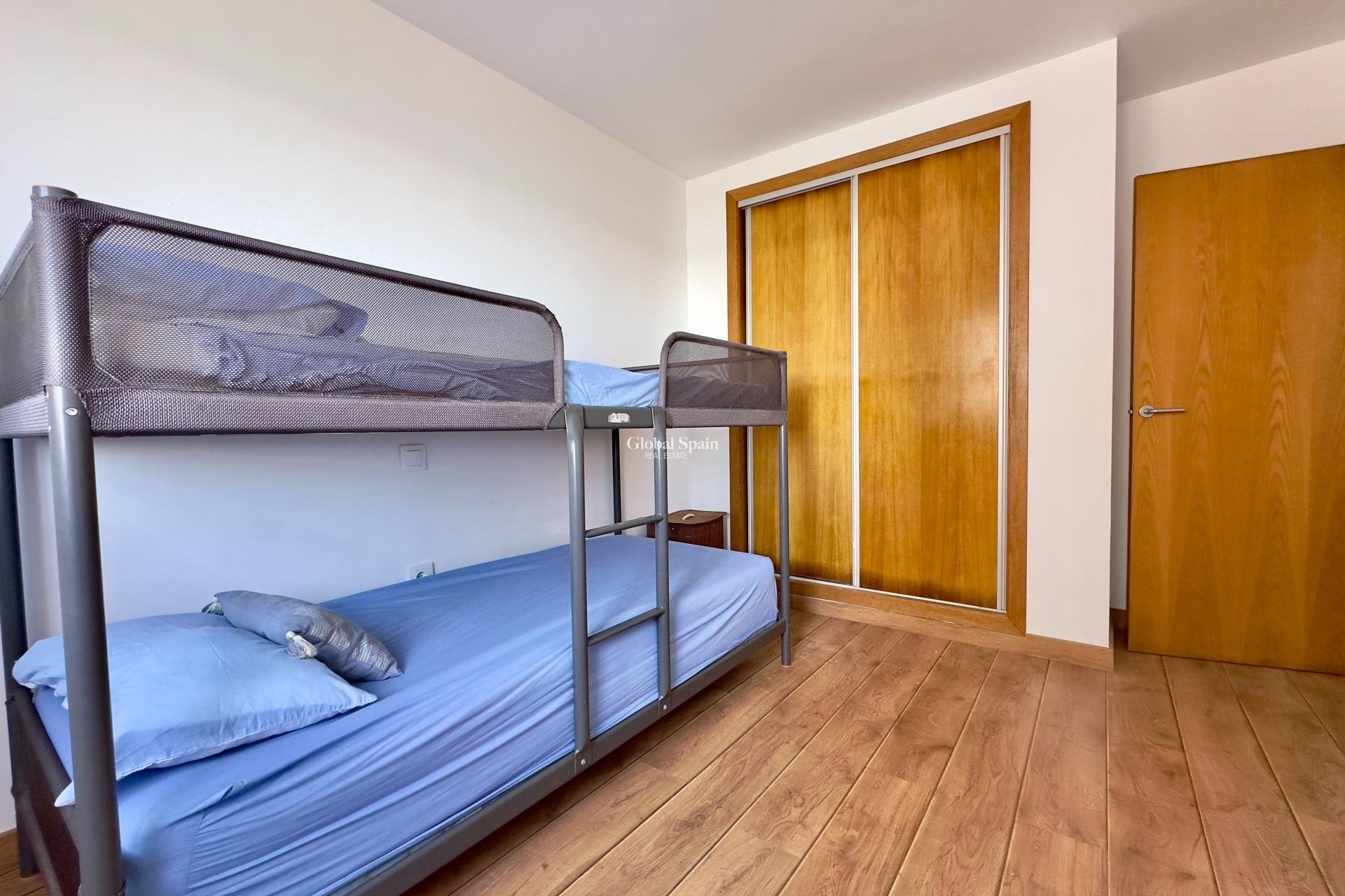 Wederverkoop - APPARTEMENT -
LA MANGA DEL MAR MENOR - Playa del Esparto-Veneziola