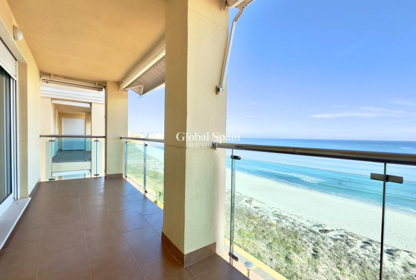 Wederverkoop - APPARTEMENT -
LA MANGA DEL MAR MENOR - Playa del Esparto-Veneziola