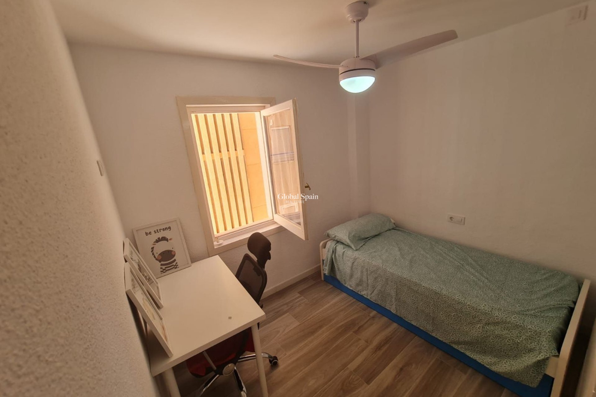 Wederverkoop - APPARTEMENT -
LA MANGA DEL MAR MENOR