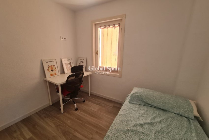 Wederverkoop - APPARTEMENT -
LA MANGA DEL MAR MENOR