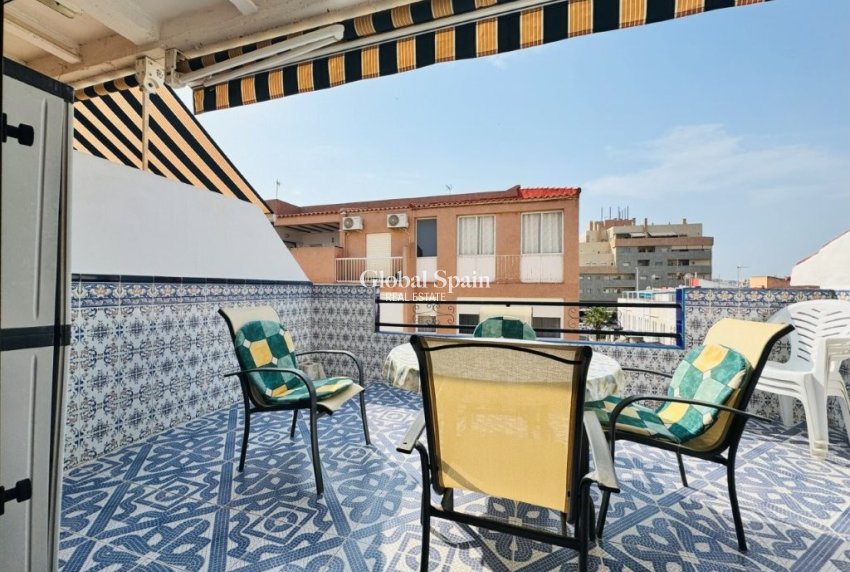 Wederverkoop - APPARTEMENT -
LA MATA - Costa Blanca