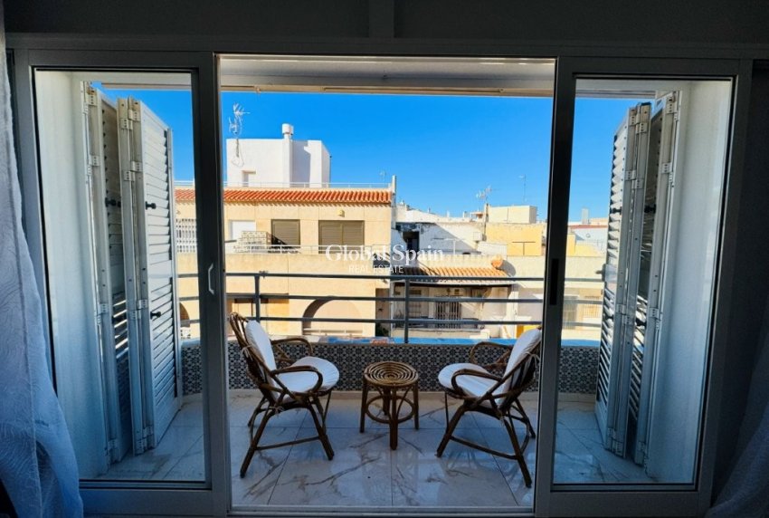 Wederverkoop - APPARTEMENT -
LA MATA - Costa Blanca