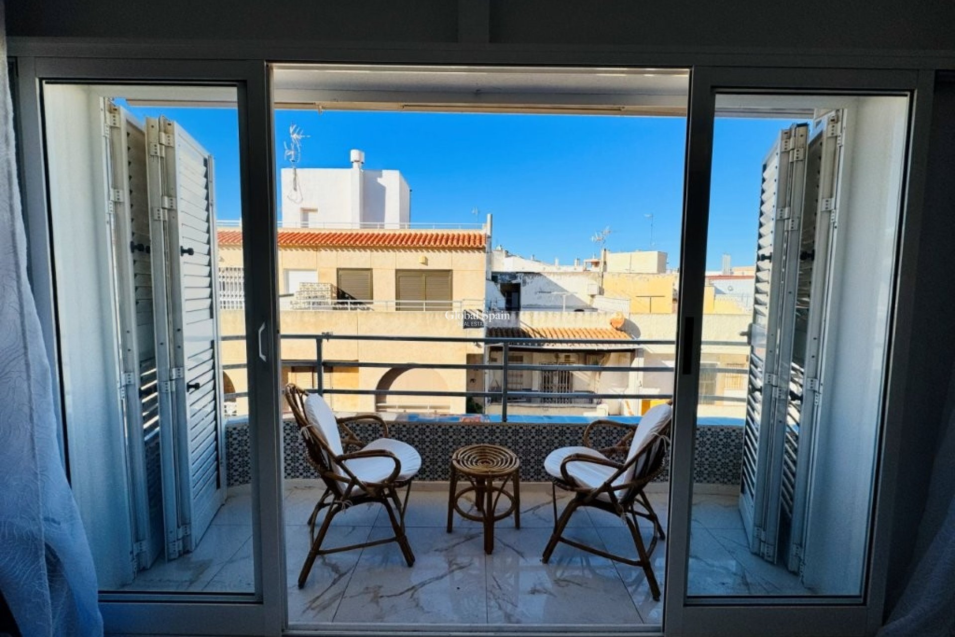 Wederverkoop - APPARTEMENT -
LA MATA - Costa Blanca