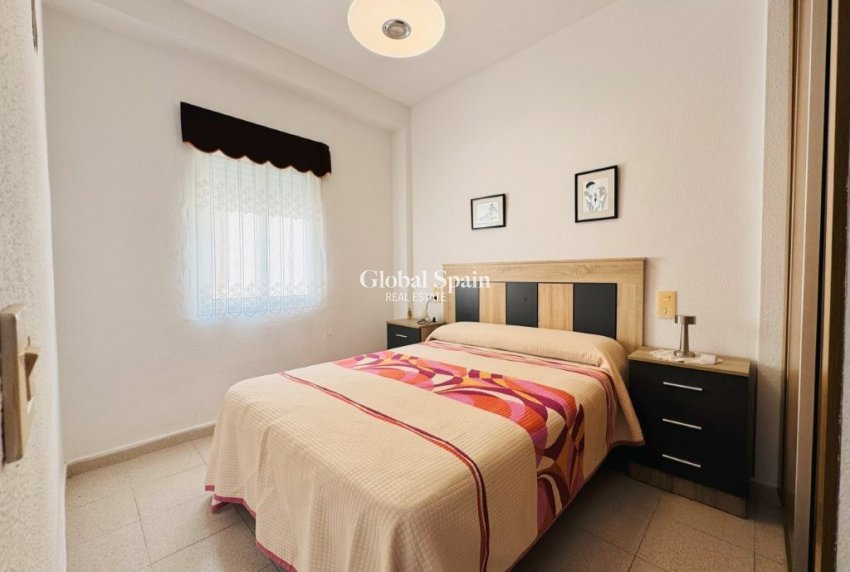 Wederverkoop - APPARTEMENT -
LA MATA - Costa Blanca