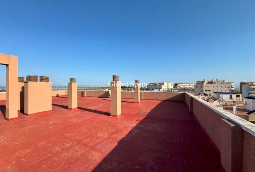 Wederverkoop - APPARTEMENT -
LA MATA - Costa Blanca
