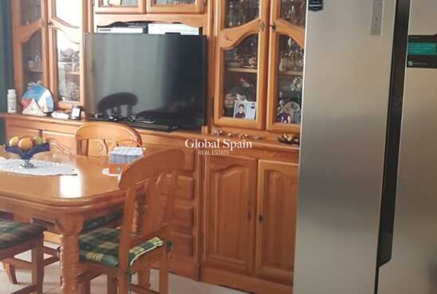 Wederverkoop - APPARTEMENT -
LA MATA - Costa Blanca