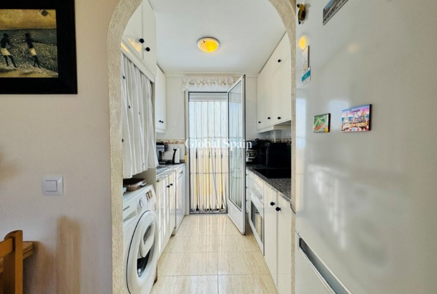 Wederverkoop - APPARTEMENT -
LA MATA - Costa Blanca