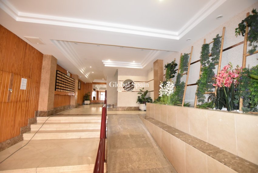 Wederverkoop - APPARTEMENT -
LA MATA - Costa Blanca