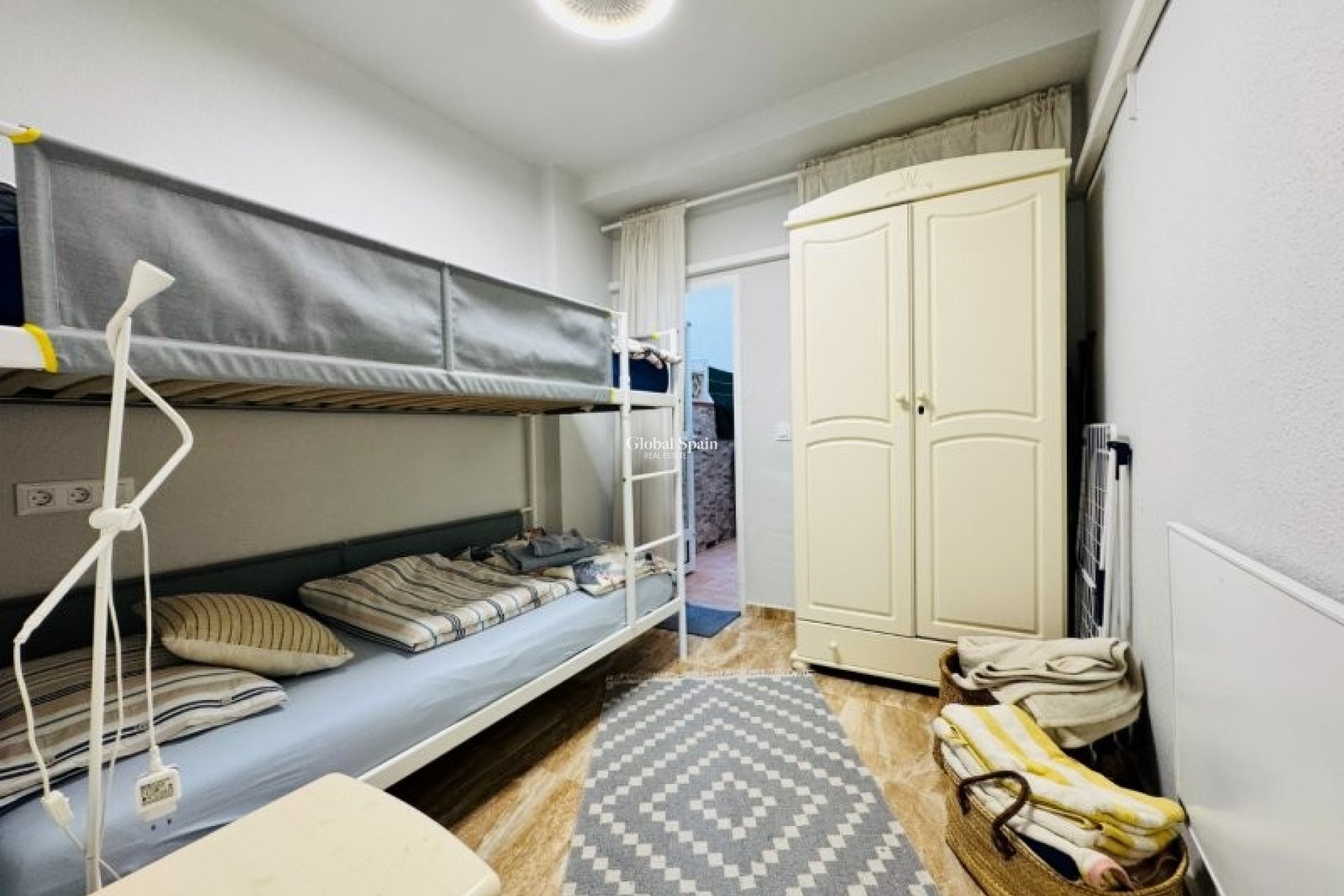 Wederverkoop - APPARTEMENT -
LA MATA - Costa Blanca