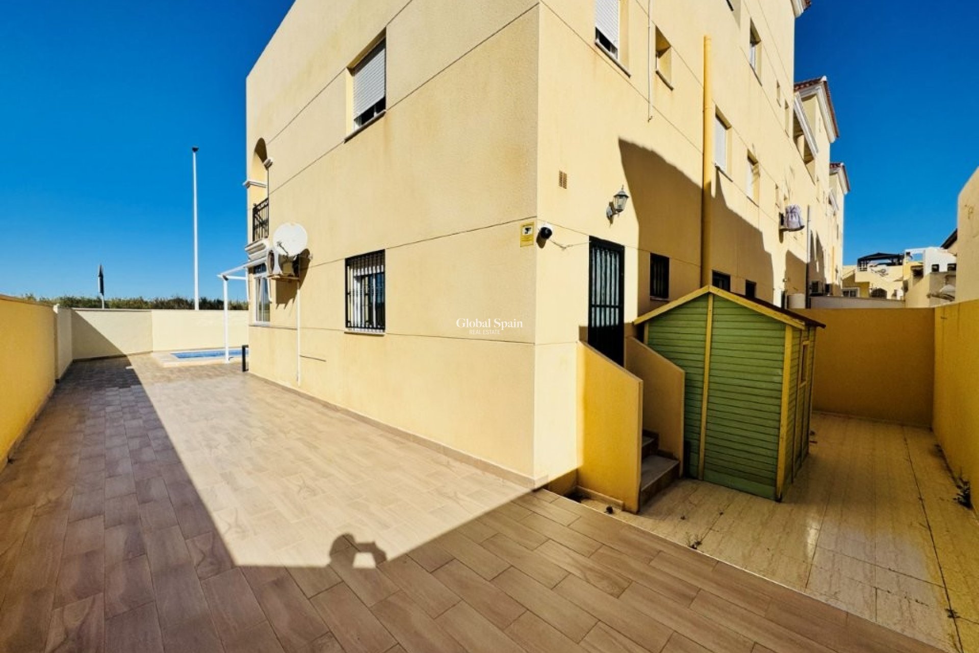 Wederverkoop - APPARTEMENT -
LA MATA - Costa Blanca