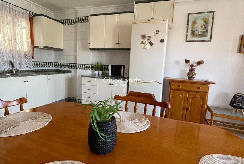 Wederverkoop - APPARTEMENT -
LA MATA - Costa Blanca