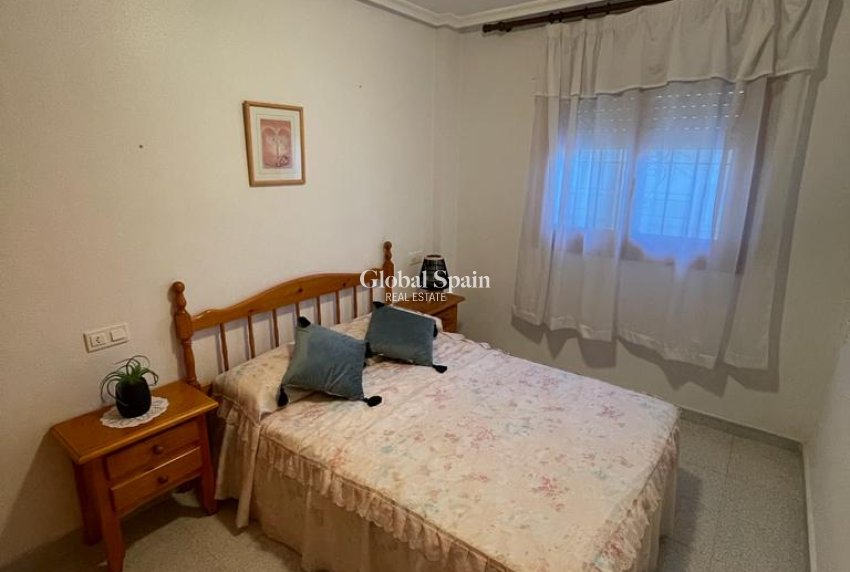 Wederverkoop - APPARTEMENT -
LA MATA - Costa Blanca