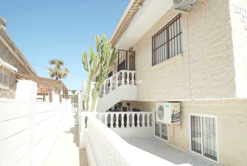 Wederverkoop - APPARTEMENT -
LA MATA - Costa Blanca