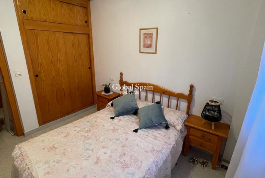 Wederverkoop - APPARTEMENT -
LA MATA - Costa Blanca
