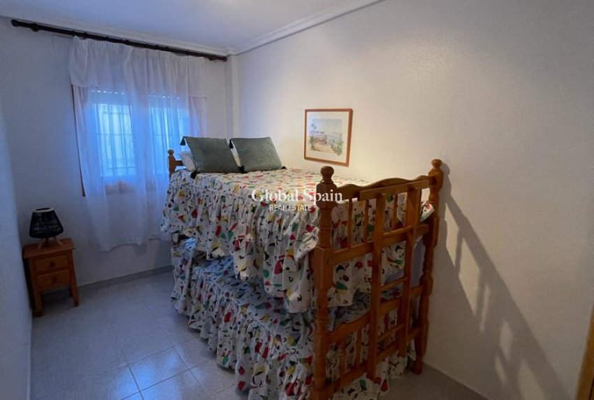Wederverkoop - APPARTEMENT -
LA MATA - Costa Blanca