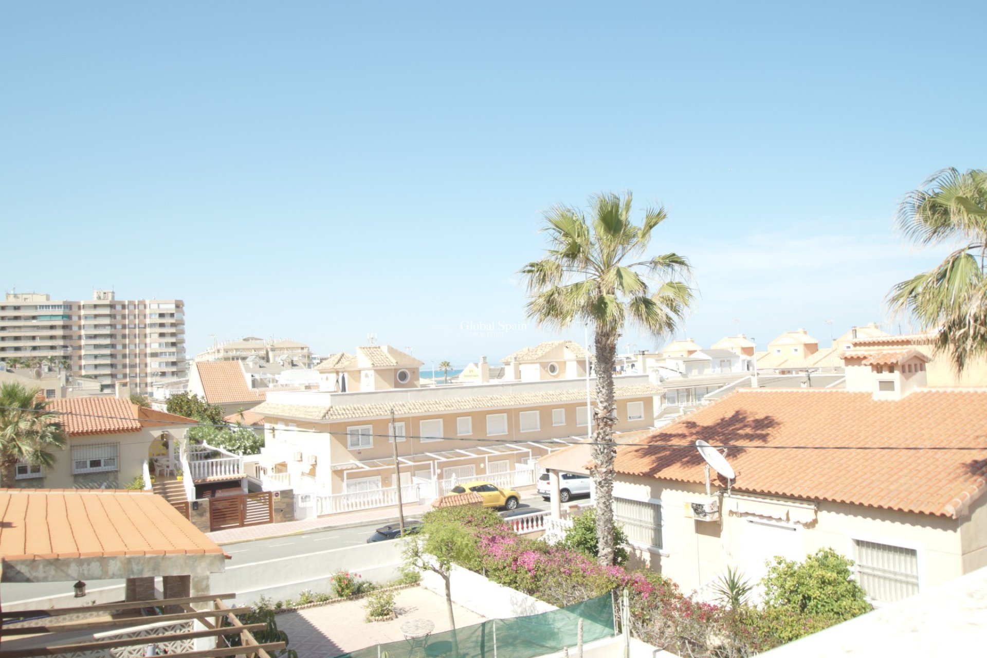 Wederverkoop - APPARTEMENT -
LA MATA - Costa Blanca