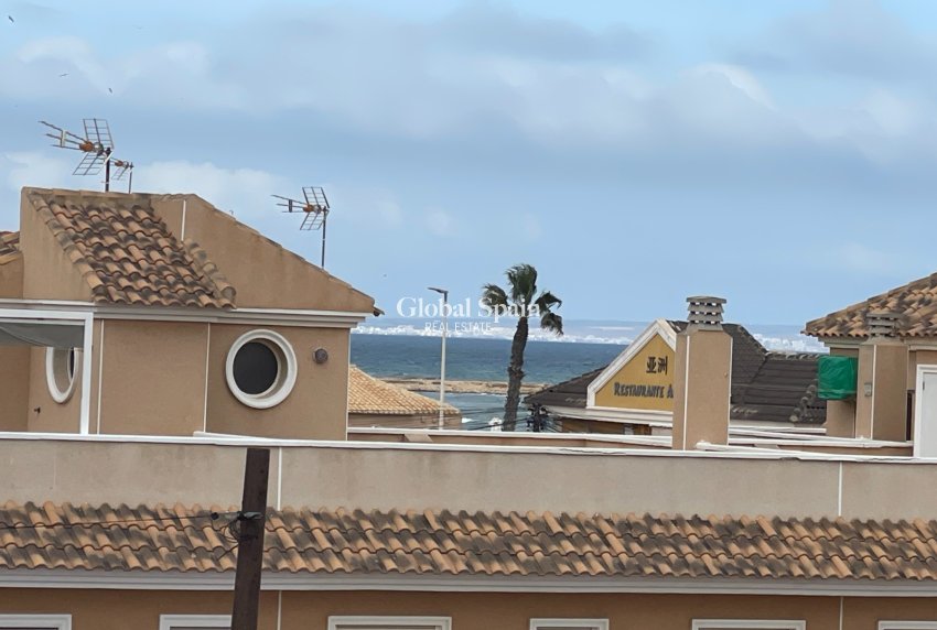 Wederverkoop - APPARTEMENT -
LA MATA - Costa Blanca