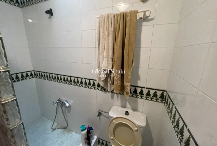 Wederverkoop - APPARTEMENT -
LA MATA - Costa Blanca