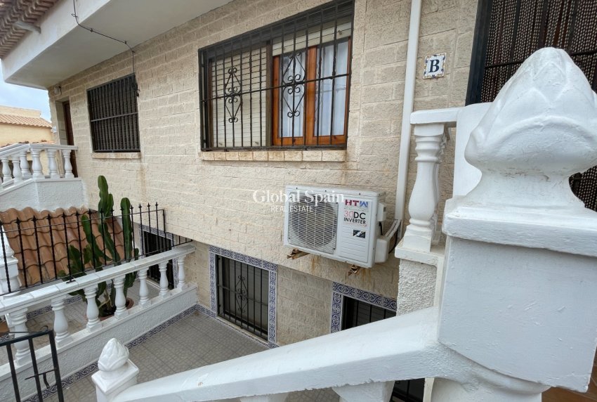 Wederverkoop - APPARTEMENT -
LA MATA - Costa Blanca
