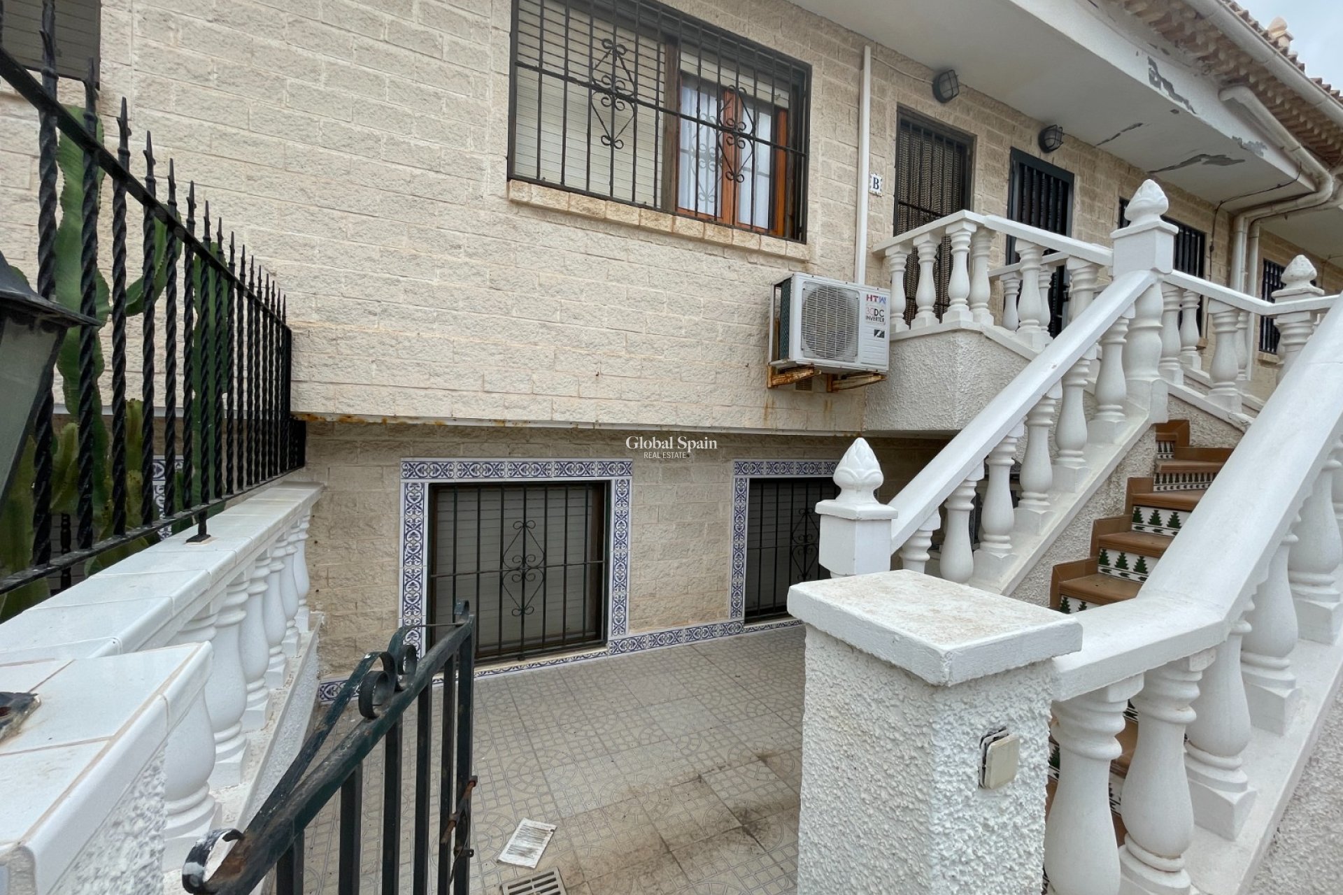 Wederverkoop - APPARTEMENT -
LA MATA - Costa Blanca