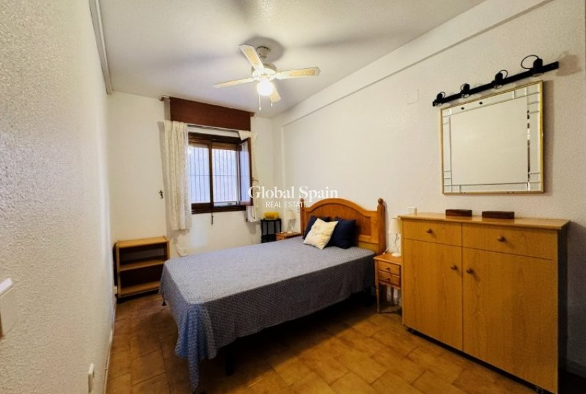 Wederverkoop - APPARTEMENT -
LA MATA - Costa Blanca