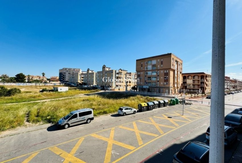 Wederverkoop - APPARTEMENT -
LA MATA - Costa Blanca