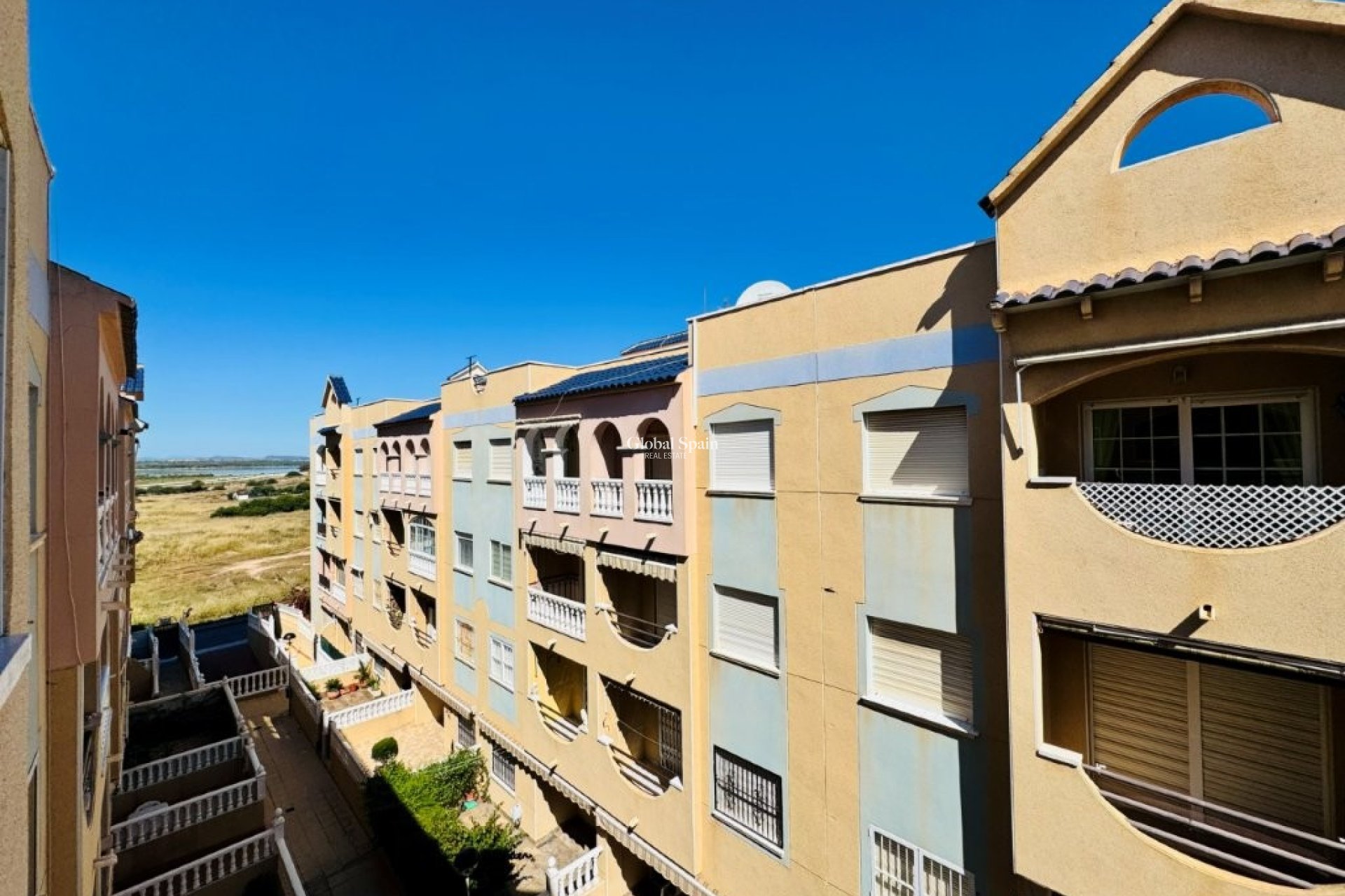 Wederverkoop - APPARTEMENT -
LA MATA - Costa Blanca