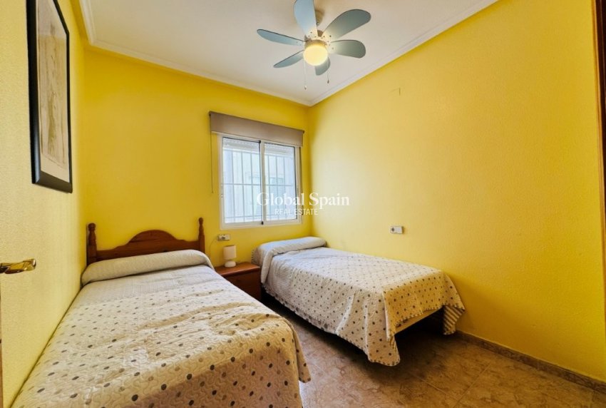 Wederverkoop - APPARTEMENT -
LA MATA - Costa Blanca