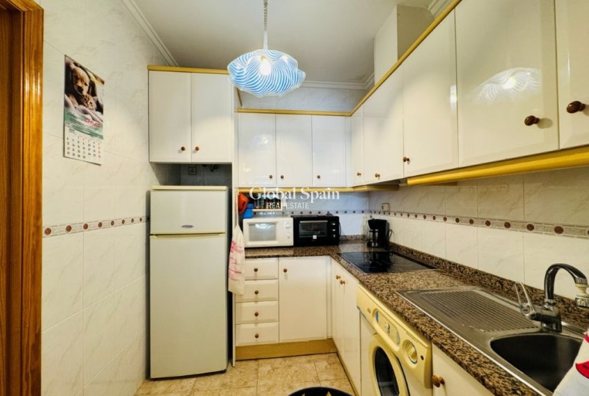Wederverkoop - APPARTEMENT -
LA MATA - Costa Blanca