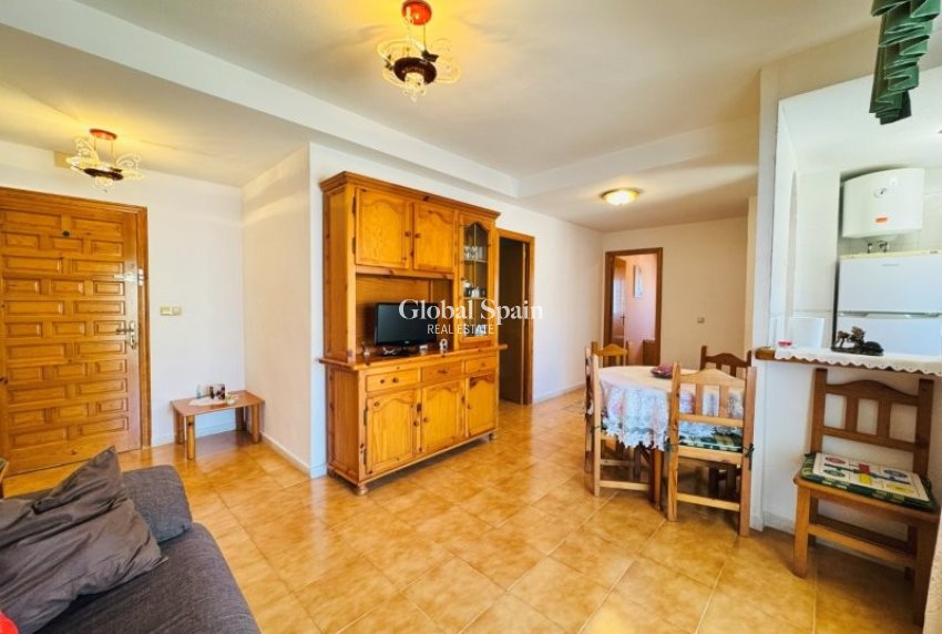Wederverkoop - APPARTEMENT -
LA MATA - Costa Blanca