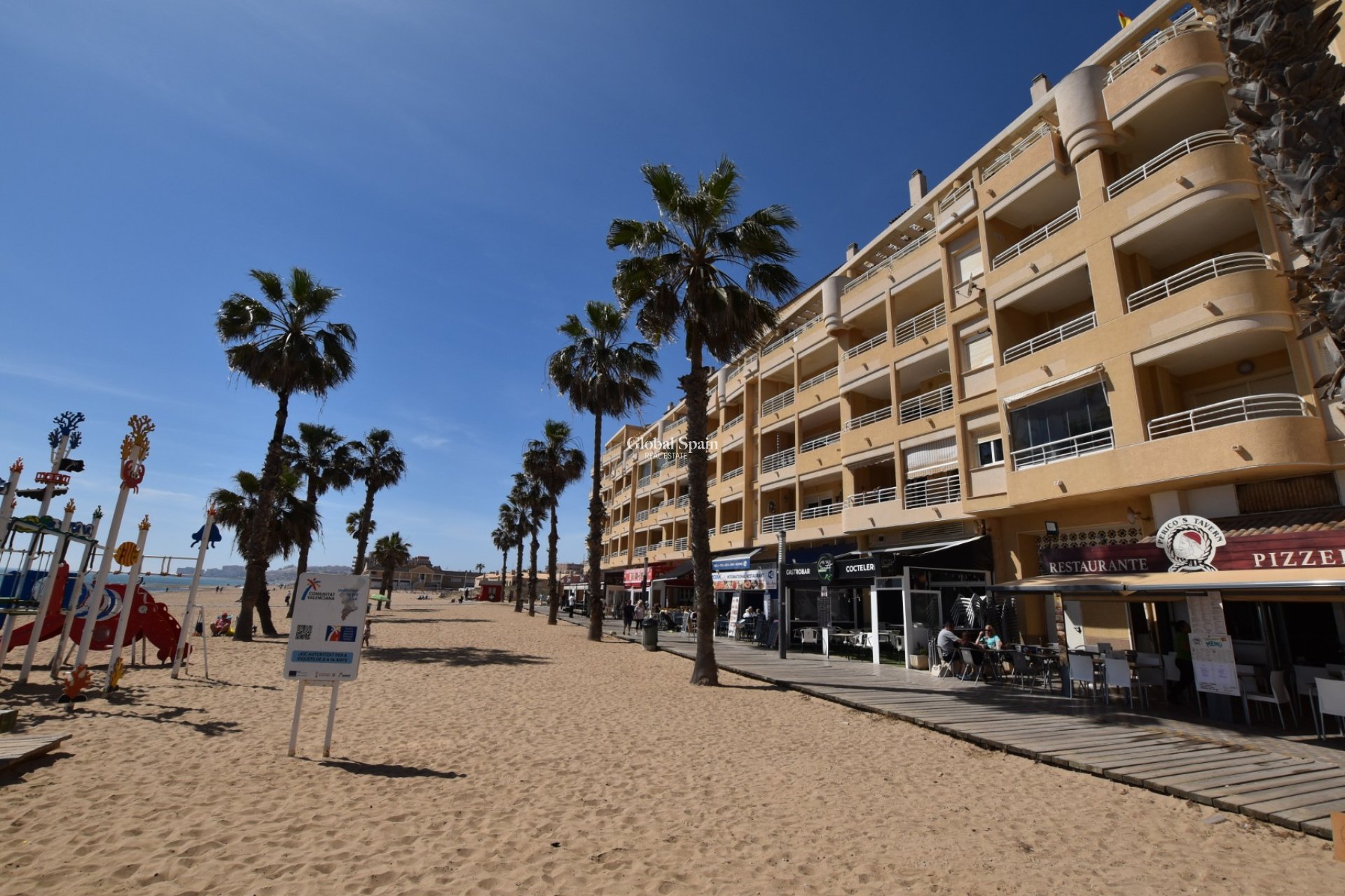 Wederverkoop - APPARTEMENT -
LA MATA - Costa Blanca
