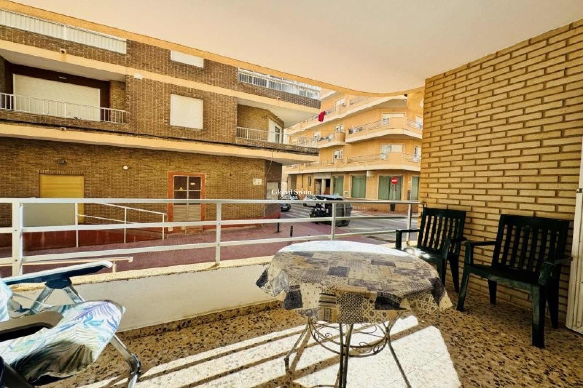 Wederverkoop - APPARTEMENT -
LA MATA - Costa Blanca