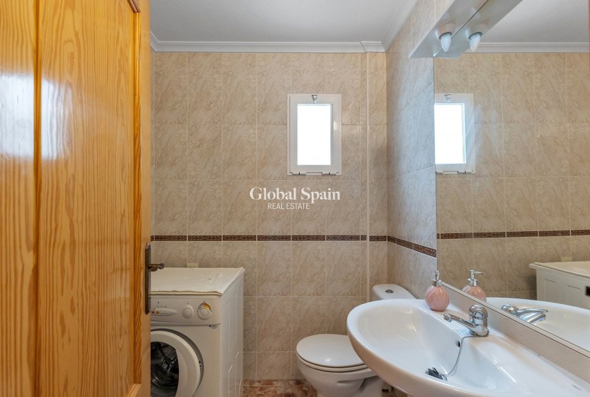 Wederverkoop - APPARTEMENT -
LA MATA - Costa Blanca