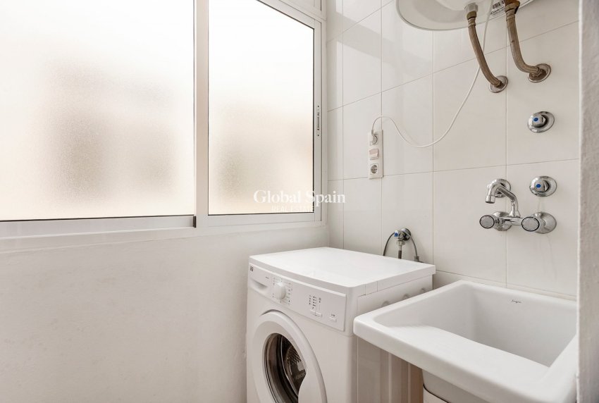 Wederverkoop - APPARTEMENT -
LA MATA - Costa Blanca