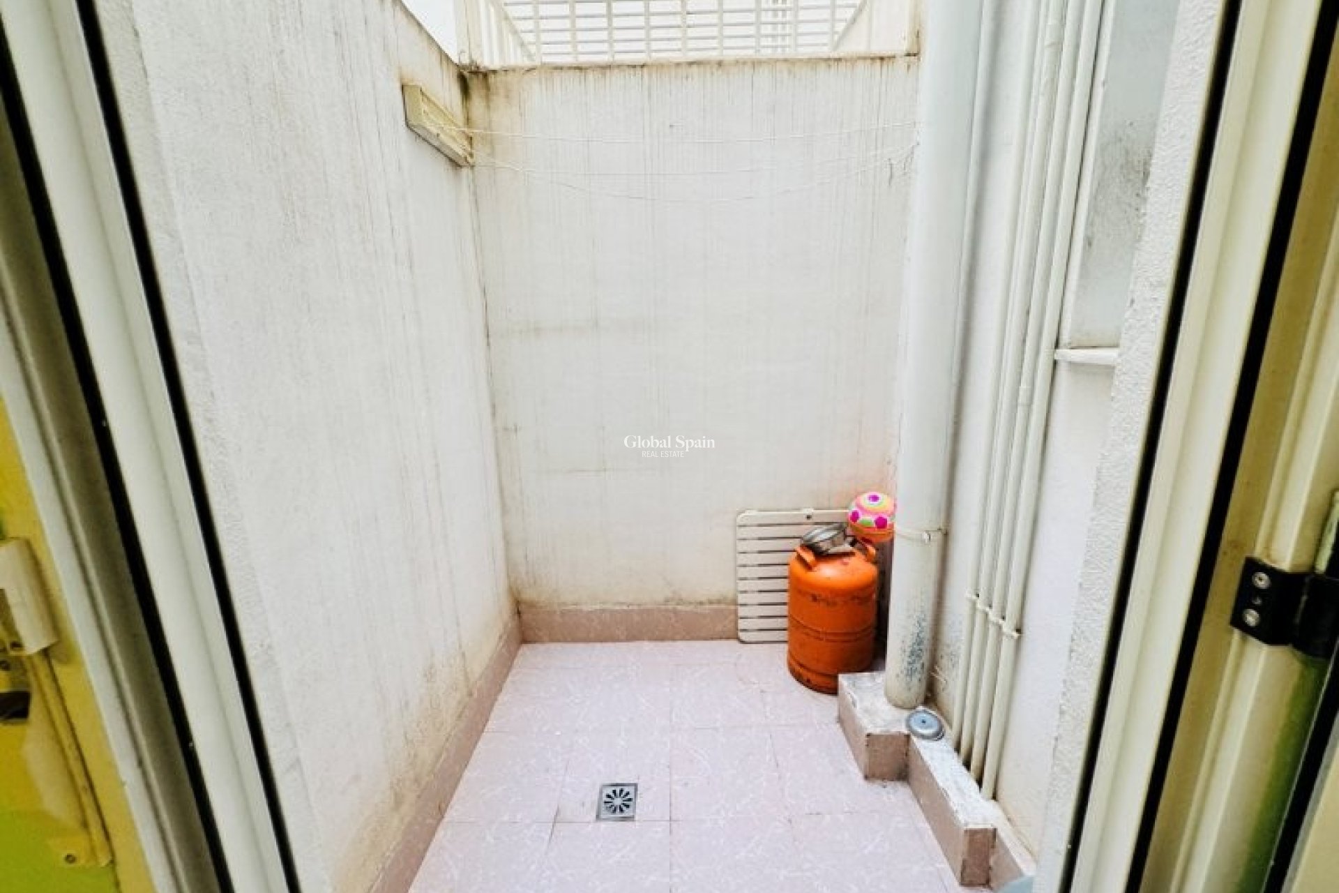 Wederverkoop - APPARTEMENT -
LA MATA - Costa Blanca
