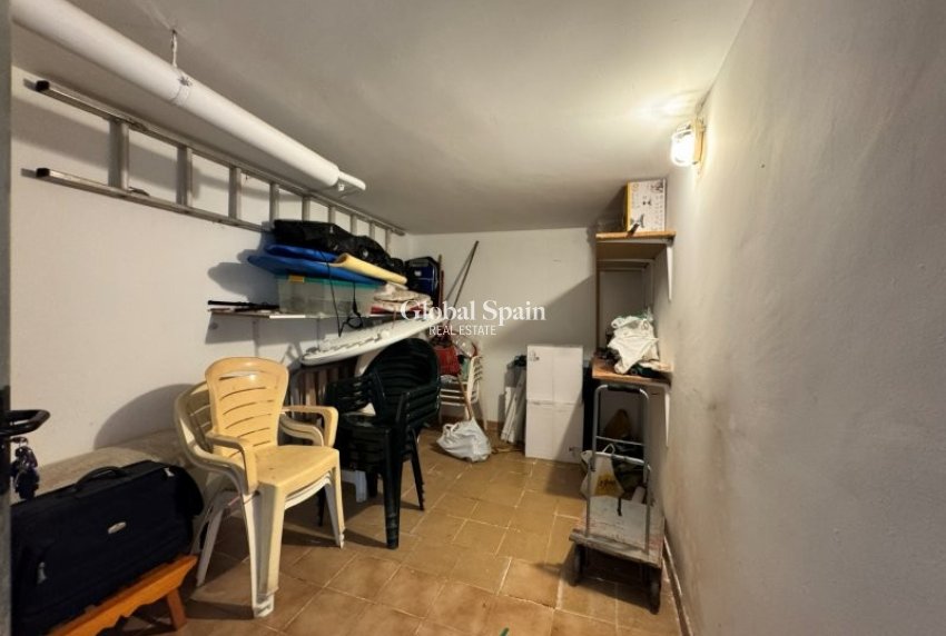 Wederverkoop - APPARTEMENT -
LA MATA - Costa Blanca