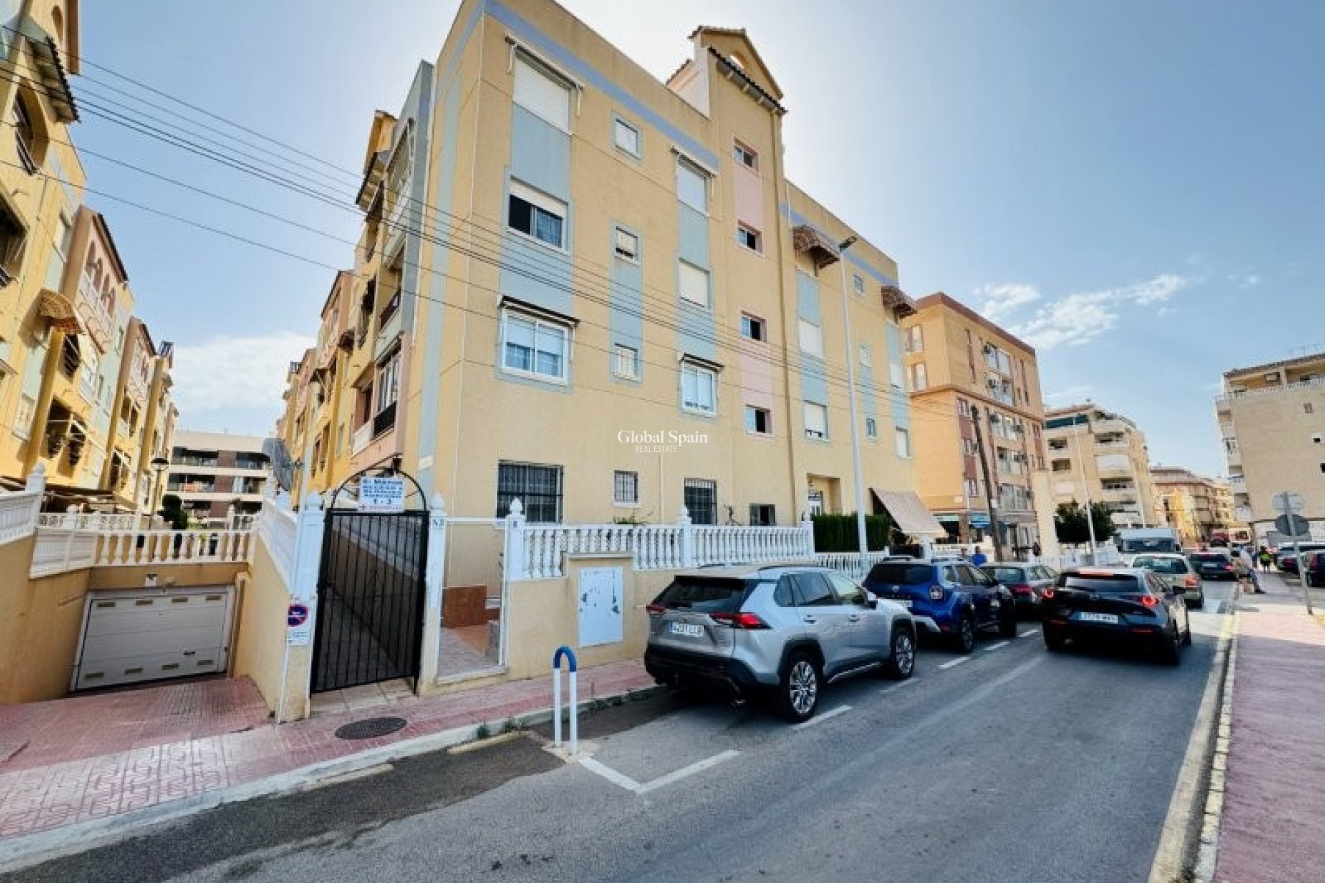 Wederverkoop - APPARTEMENT -
LA MATA - Costa Blanca