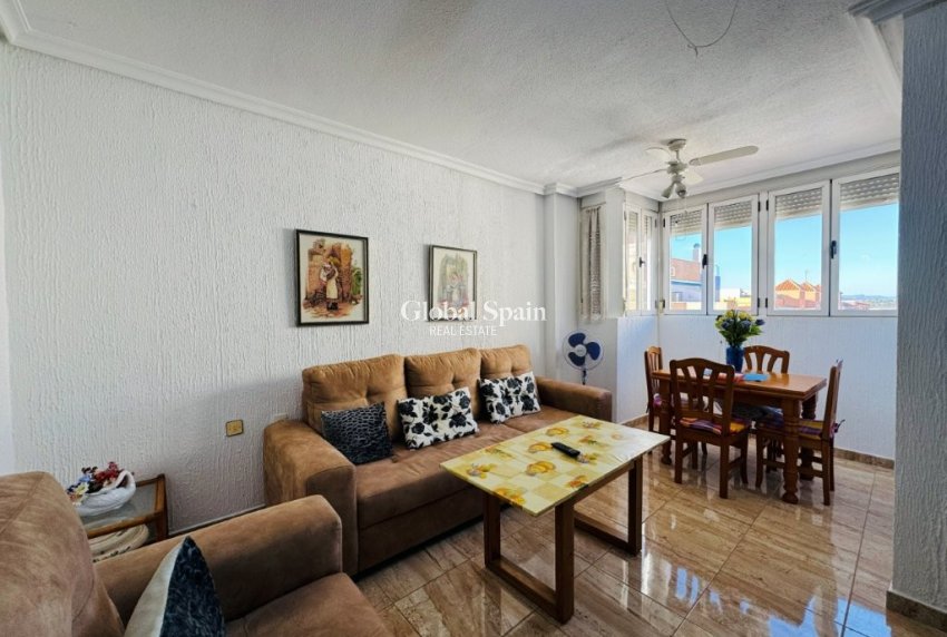Wederverkoop - APPARTEMENT -
LA MATA - Costa Blanca
