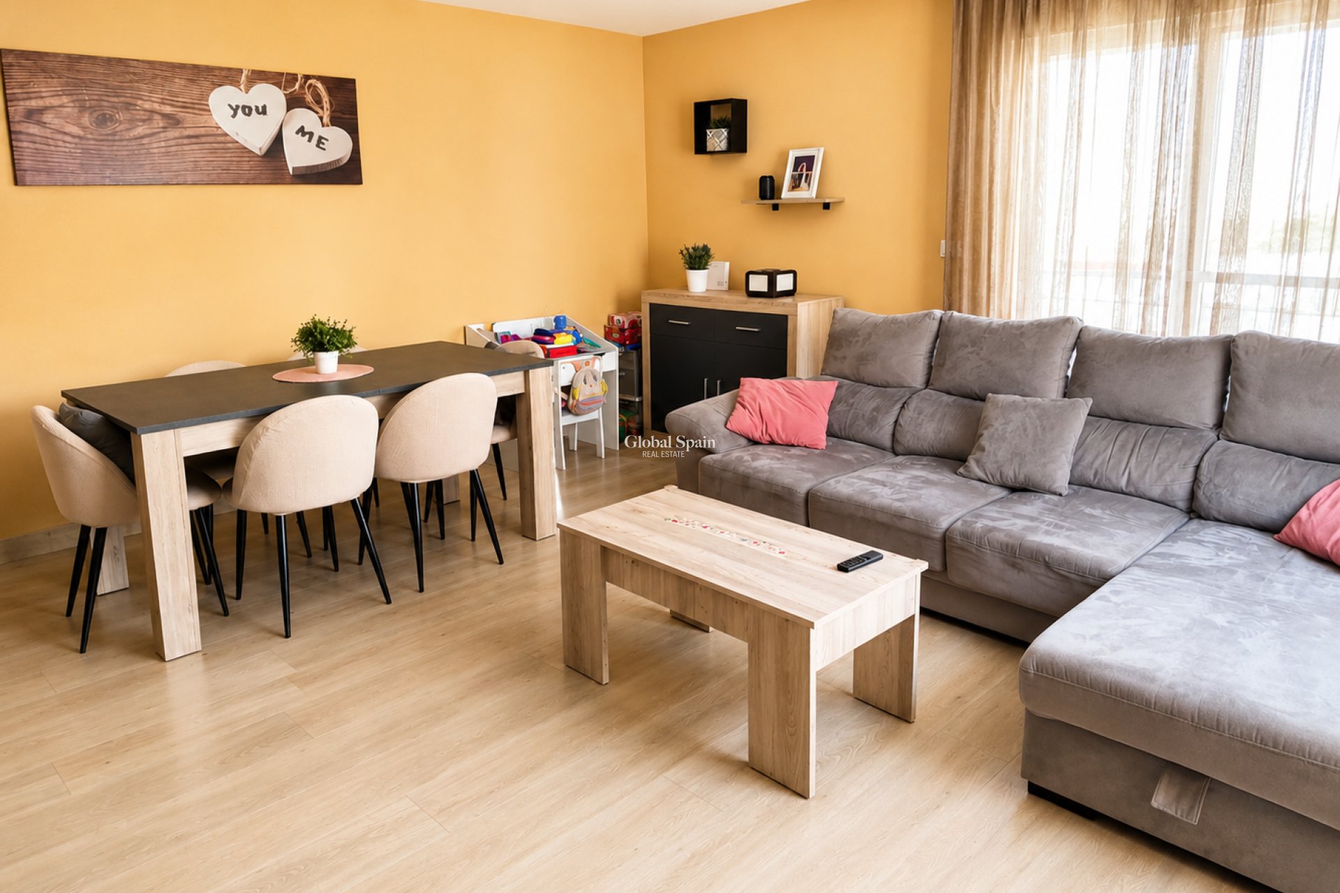 Wederverkoop - APPARTEMENT -
LA NUCÍA - La nucia