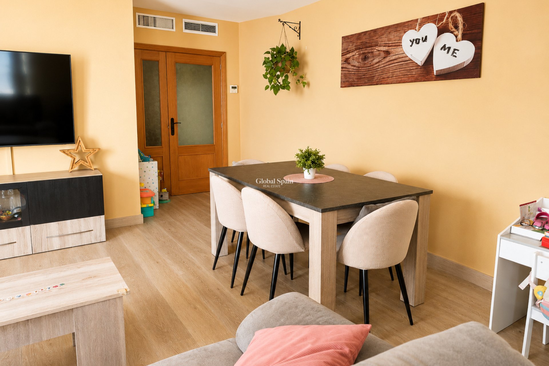 Wederverkoop - APPARTEMENT -
LA NUCÍA - La nucia