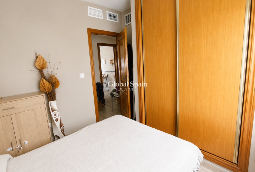 Wederverkoop - APPARTEMENT -
LA NUCÍA - La nucia