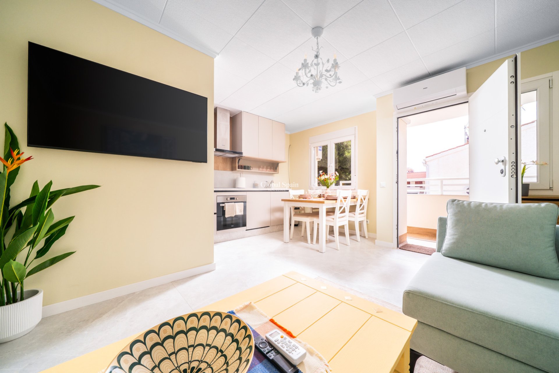 Wederverkoop - APPARTEMENT -
La Veleta - Costa Blanca