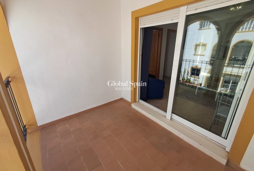 Wederverkoop - APPARTEMENT -
LA ZENIA - Costa Blanca