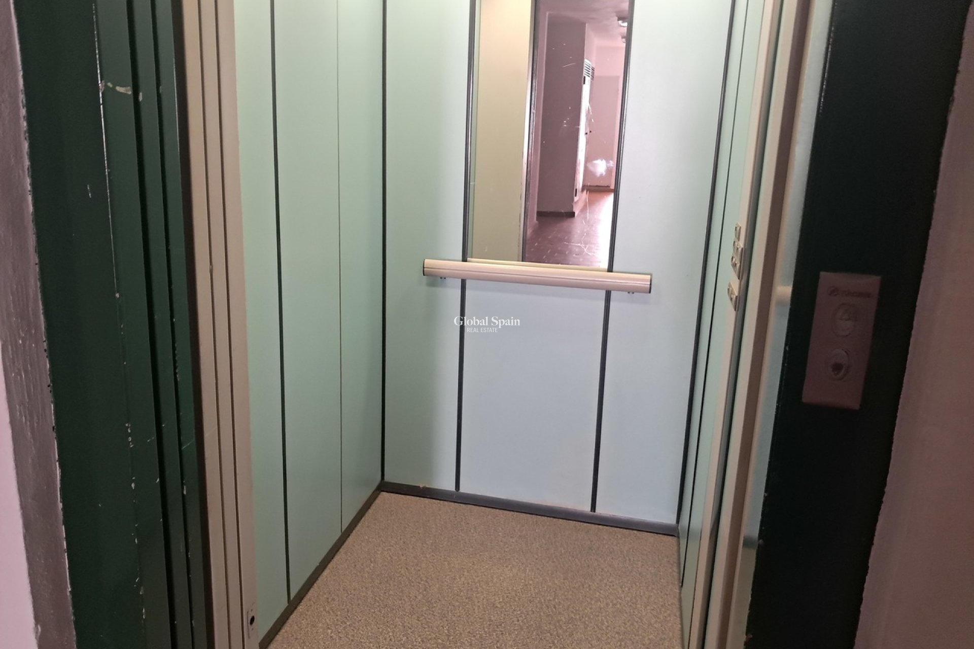 Wederverkoop - APPARTEMENT -
LA ZENIA - Costa Blanca